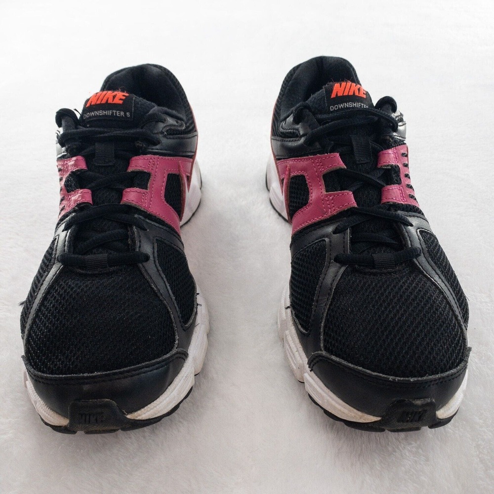 Nike Downshifter 5 Running Shoes Womens 9 Black Pink Sneaker 5357571-004 - Picture 2 of 9